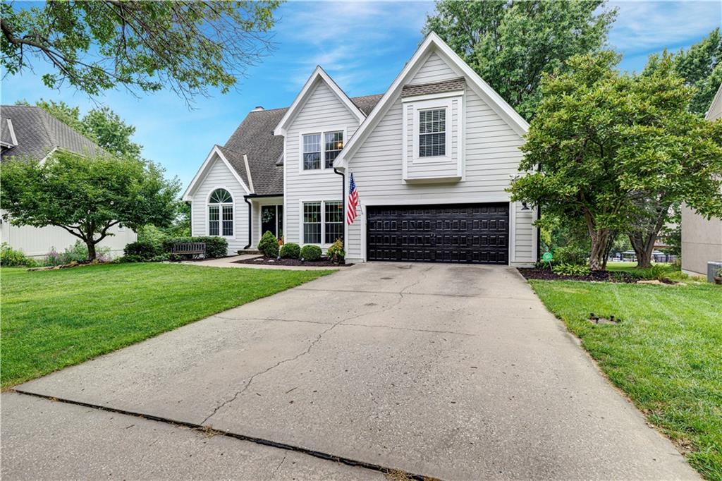 5th image of 13812 Meadow Ln, Overland Park, KS 66224 | MLS# 2632240