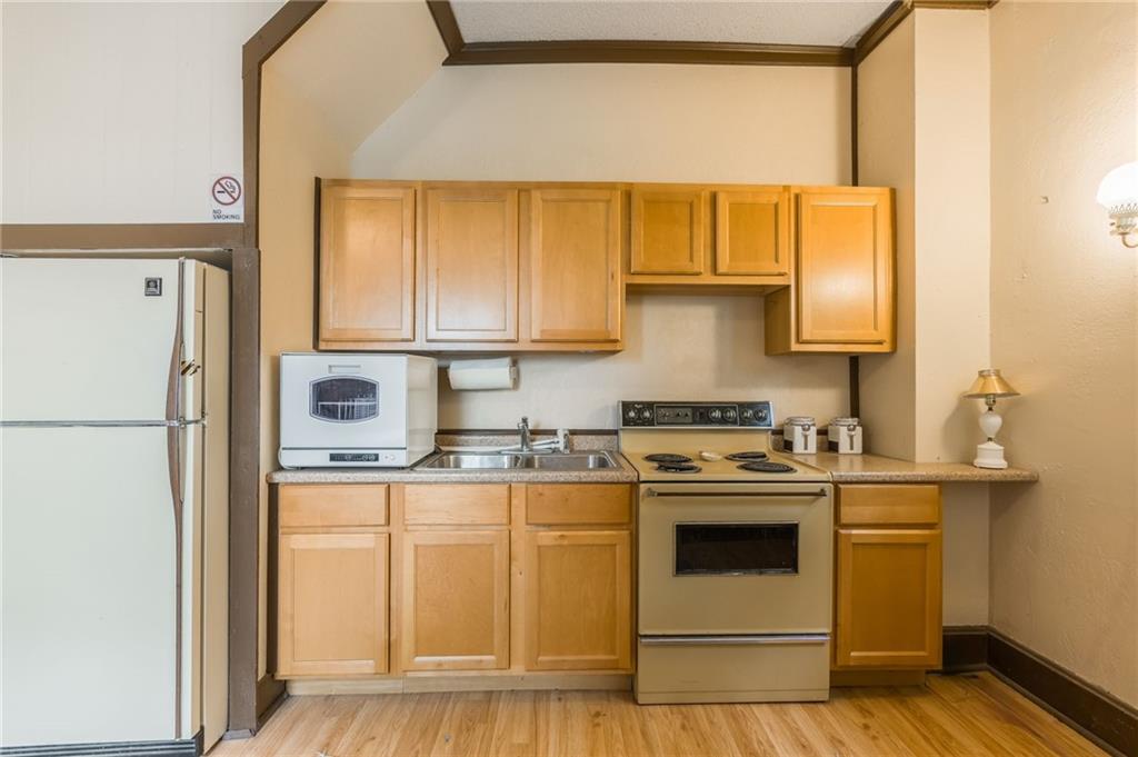 Photo 4 of Single family home for sale at 1321 South St, Lexington, MO 64067 | MLS# 2632252 | Listing updated on 2026-09-04