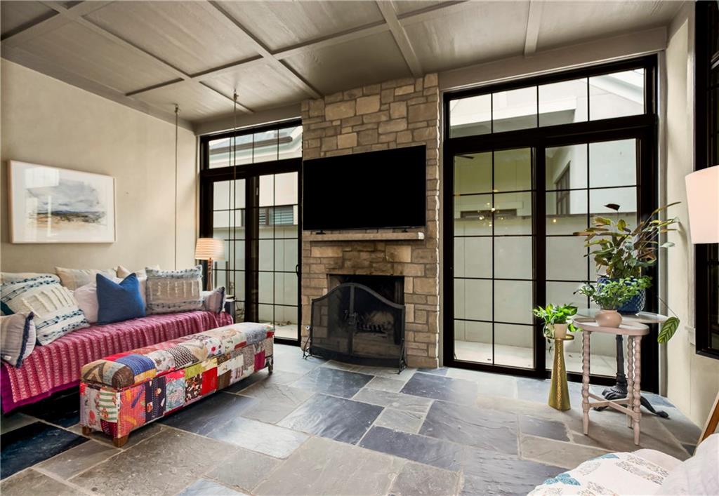 5th image of 5207 Meadowbrook Pkwy, Overland Park, KS 66207 | MLS# 2632318