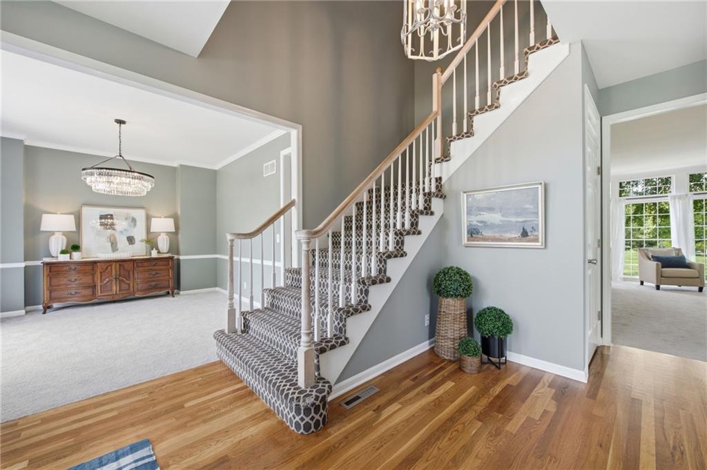 2nd image of 5404 Meadow Lake N/a, Parkville, MO 64152 | MLS# 2632355