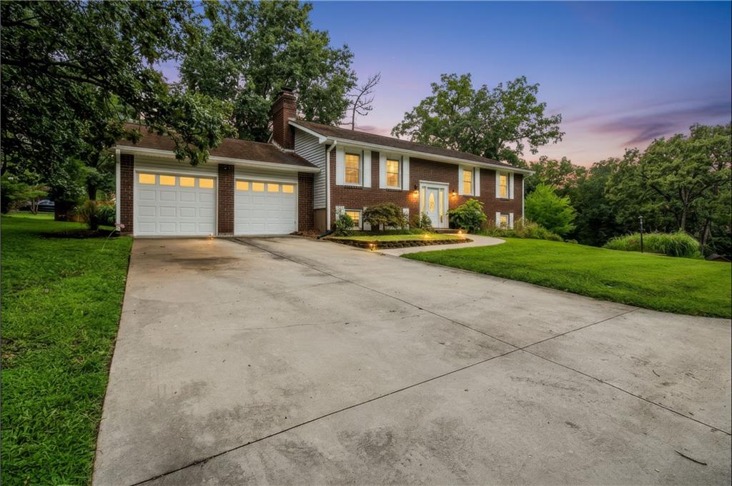 2nd image of 15 Circle Dr, Warrensburg, MO 64093 | MLS# 2632369