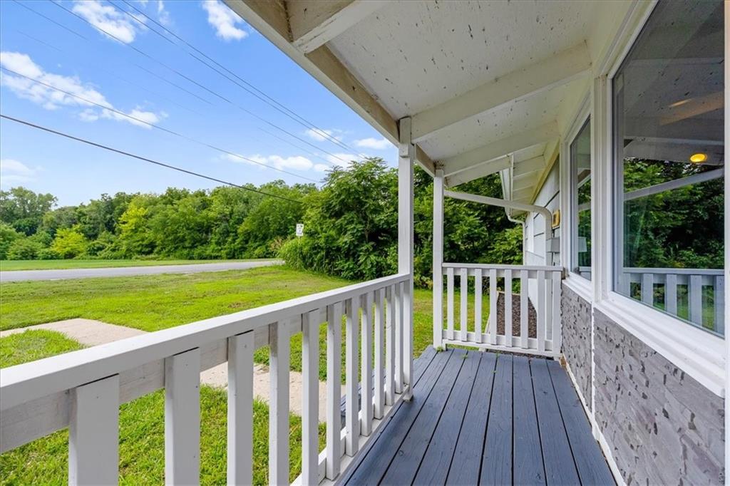 5th image of 708 W Nickell Ave, Independence, MO 64050 | MLS# 2632371