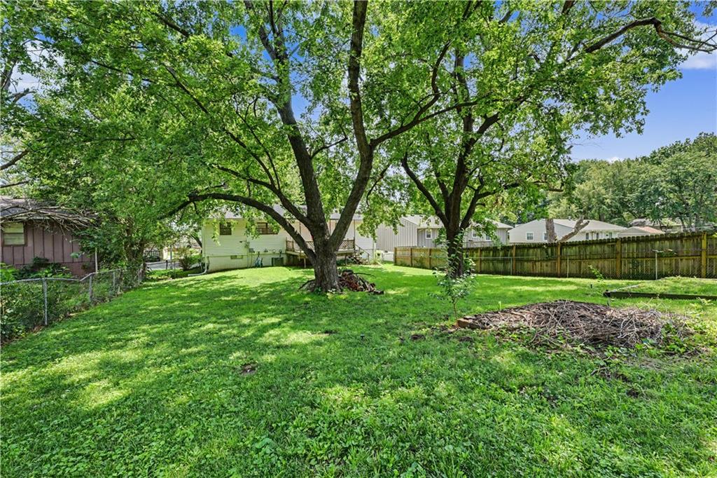 24th image of 632 N Mohican Dr, Independence, MO 64056 | MLS# 2632397