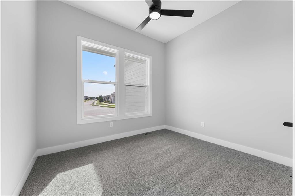 5th image of 1148 Sw Whitby Dr, Raymore, MO 64083 | MLS# 2632400