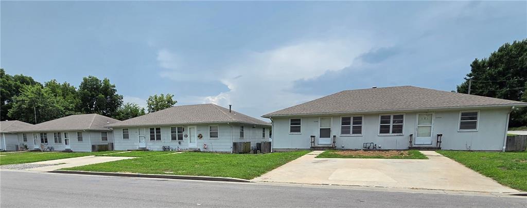 Homes for sale in Higginsville, MO | 1200 Walnut St, Higginsville, MO 64037 | MLS# 2632402