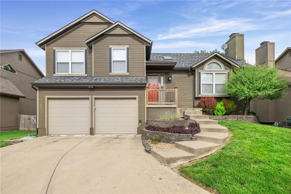 1st image of 16398 S Sunset St, Olathe, KS 66062 | MLS# 2632413