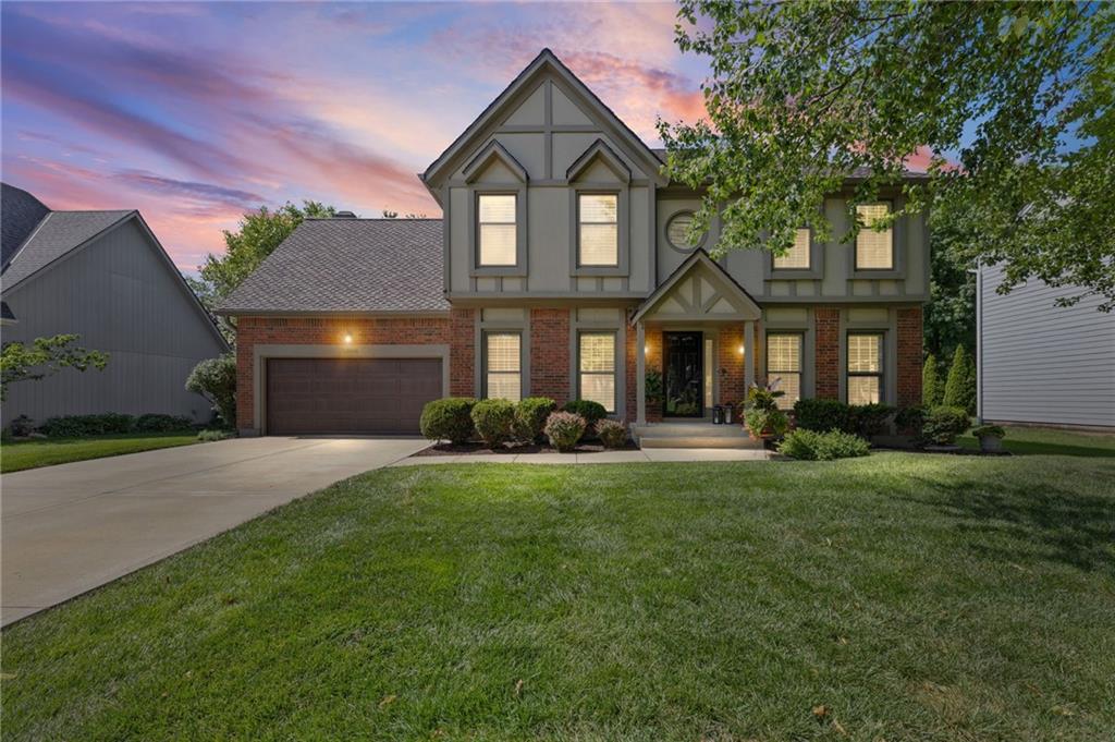 1st image of 13016 Sherwood Dr, Leawood, KS 66209 | MLS# 2632421