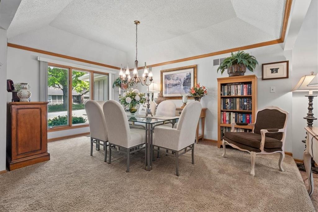 4th image of 11715 W 102Nd Ter, Overland Park, KS 66214 | MLS# 2632424