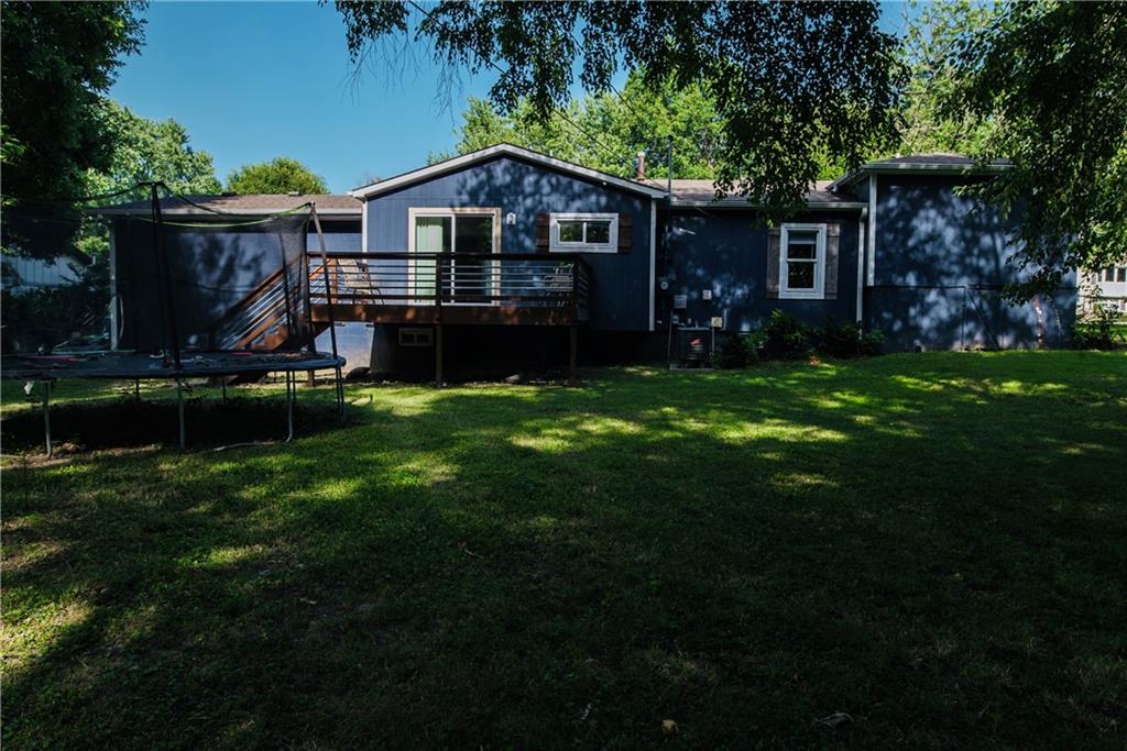 3rd image of 11010 N Holmes St, Kansas City, MO 64155 | MLS# 2632429