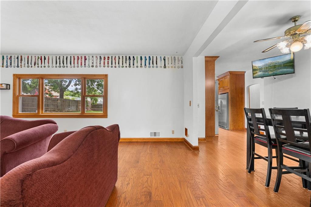 3rd image of 11219 Evans St, Sugar Creek, MO 64054 | MLS# 2632453