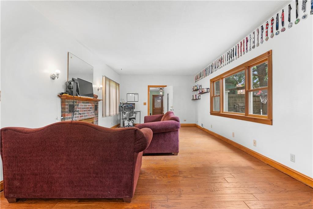 4th image of 11219 Evans St, Sugar Creek, MO 64054 | MLS# 2632453