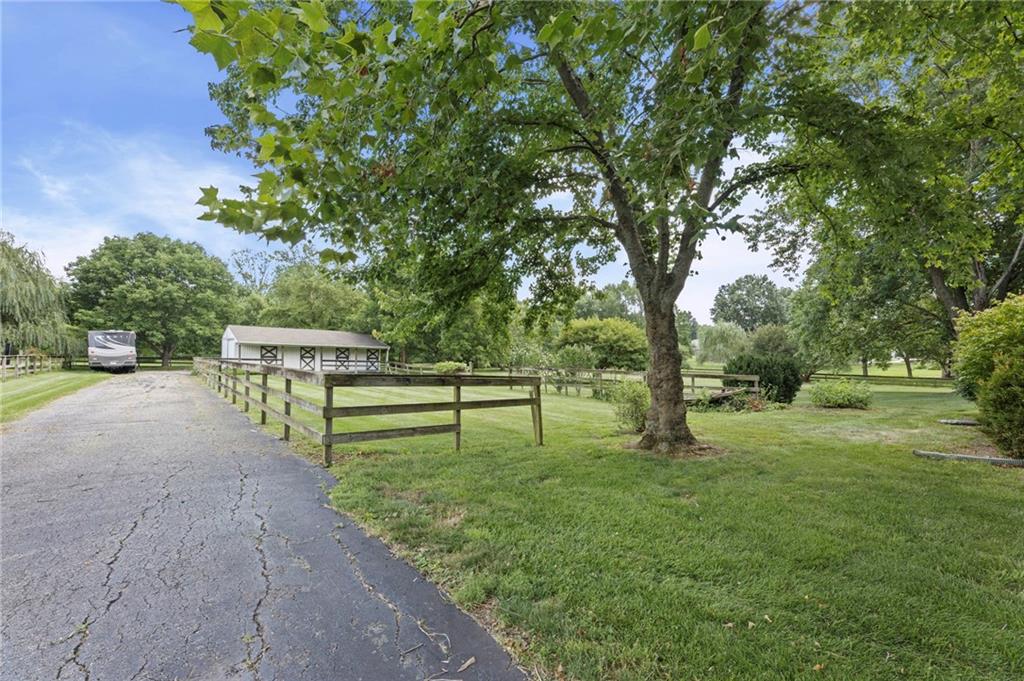 4th image of 15005 S Rosehill Rd, Overland Park, KS 66062 | MLS# 2632466
