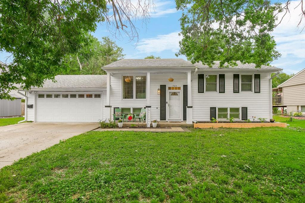 1st image of 703 N Seminole Dr, Independence, MO 64056 | MLS# 2632468