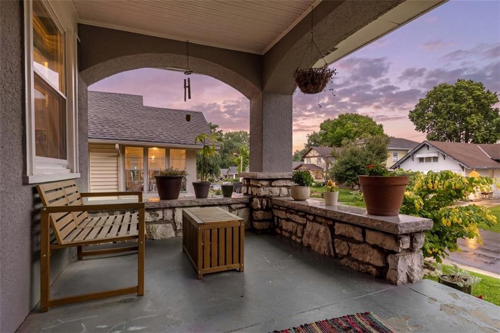 2nd image of 328 N Chelsea Ave, Kansas City, MO 64123 | MLS# 2632476