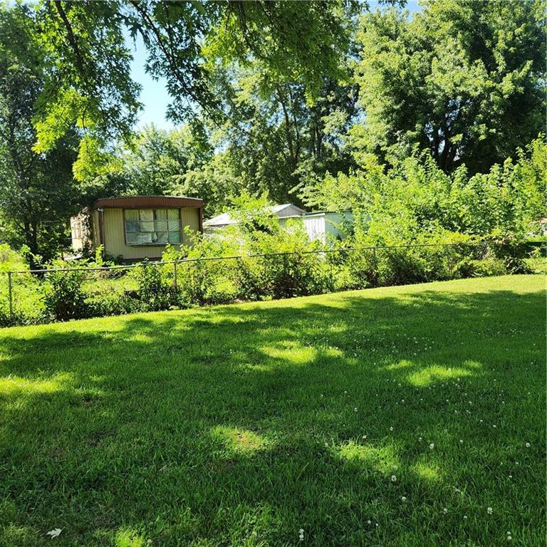 Homes for sale in Henrietta, MO | 200 W 5Th St, Henrietta, MO 64036 | MLS# 2632485