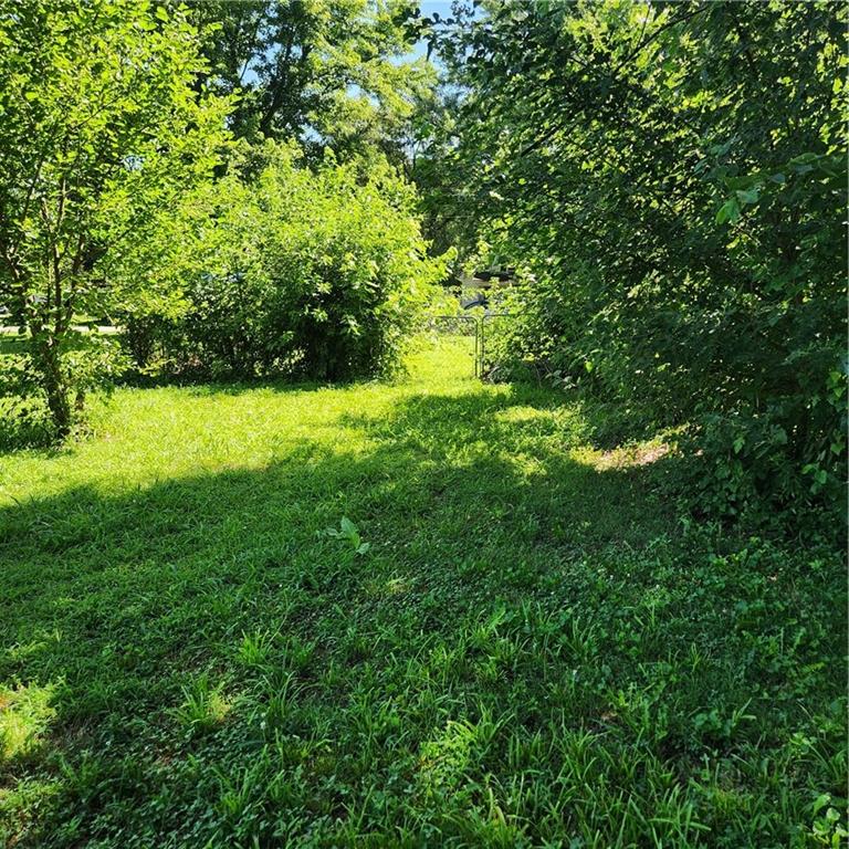 Homes for sale in Henrietta, MO | 200 W 5th St, Henrietta, MO 64036 | MLS# 2632485