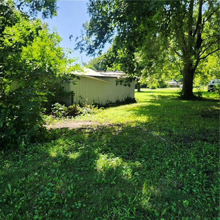 Homes for sale in Henrietta, MO | 200 W 5Th St, Henrietta, MO 64036 | MLS# 2632485