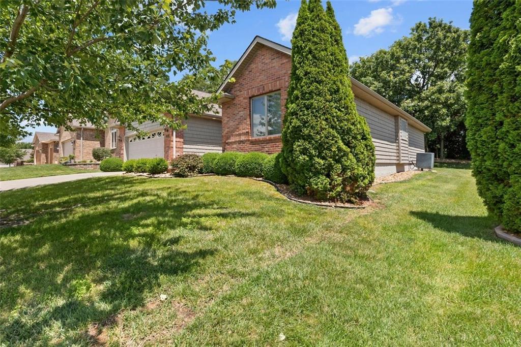 3rd image of 3355 S Wood Ave, Independence, MO 64057 | MLS# 2632496
