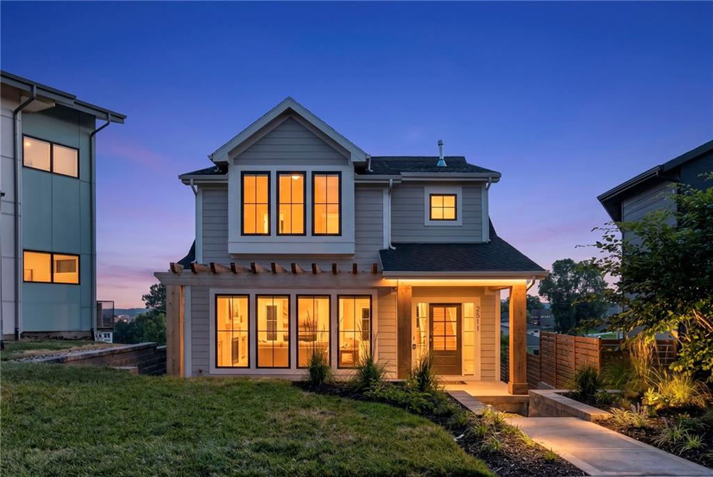 1st image of 2511 Forest Ave, Kansas City, MO 64108 | MLS# 2632497