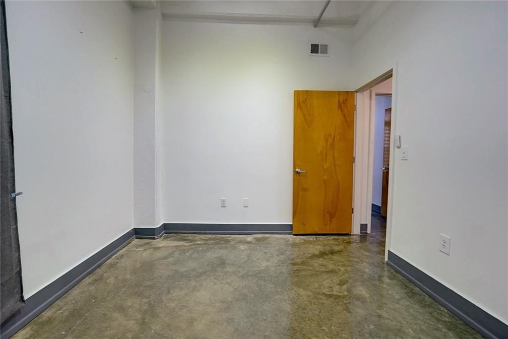 18th image of 3001 Gillham Rd #102, Kansas City, MO 64108 | MLS# 2632516