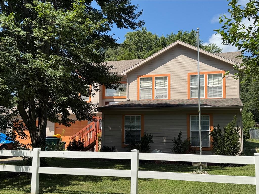 2nd image of 205 N Madison St, Spring Hill, KS 66083 | MLS# 2632518