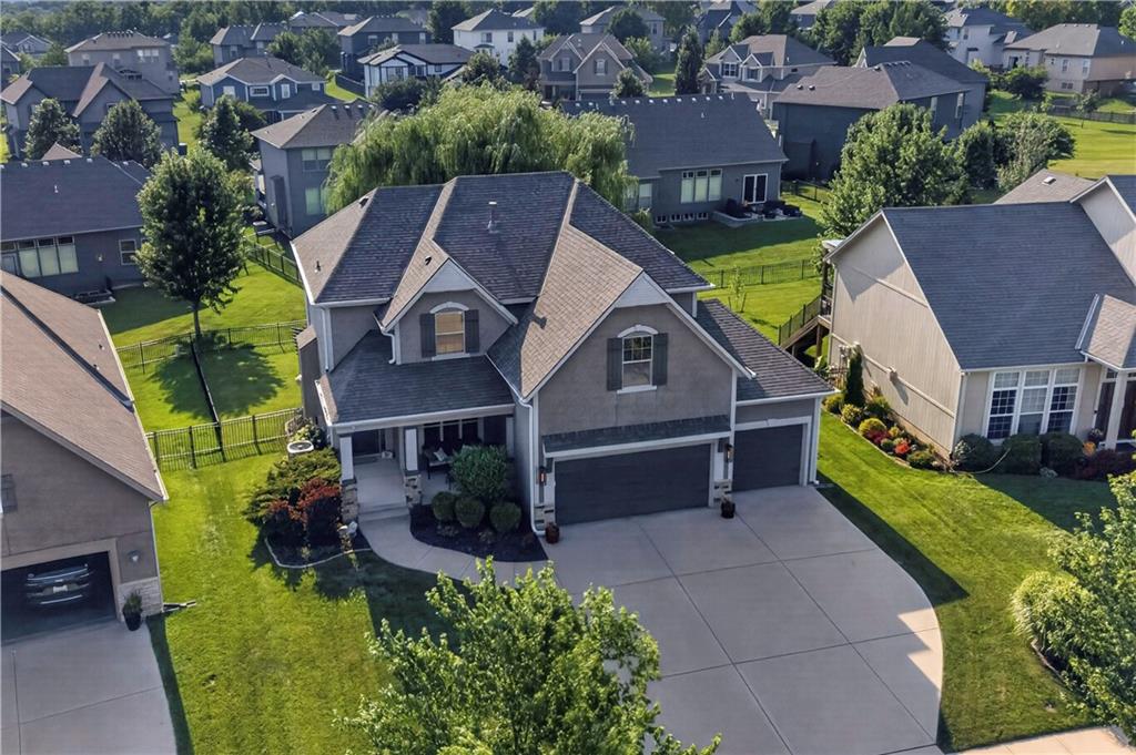 3rd image of 12168 S Valley Rd, Olathe, KS 66061 | MLS# 2632527