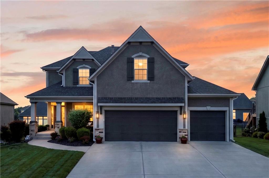 1st image of 12168 S Valley Rd, Olathe, KS 66061 | MLS# 2632527