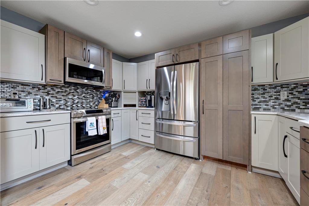 4th image of 3 W St, Lake Lotawana, MO 64086 | MLS# 2632534