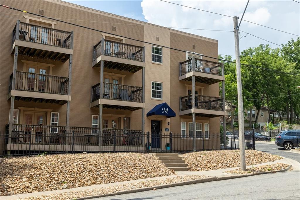 17th image of 1207 W 45th St #3E, Kansas City, MO 64111 | MLS# 2632542