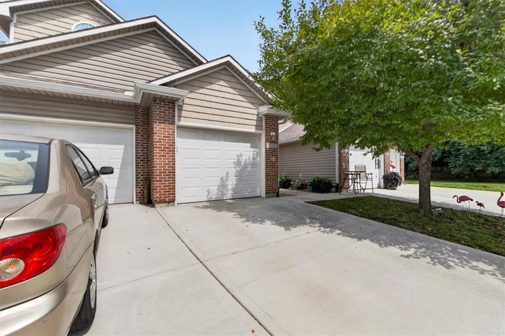 2nd image of 3529 Ne Austin Dr, Lees Summit, MO 64064 | MLS# 2632557