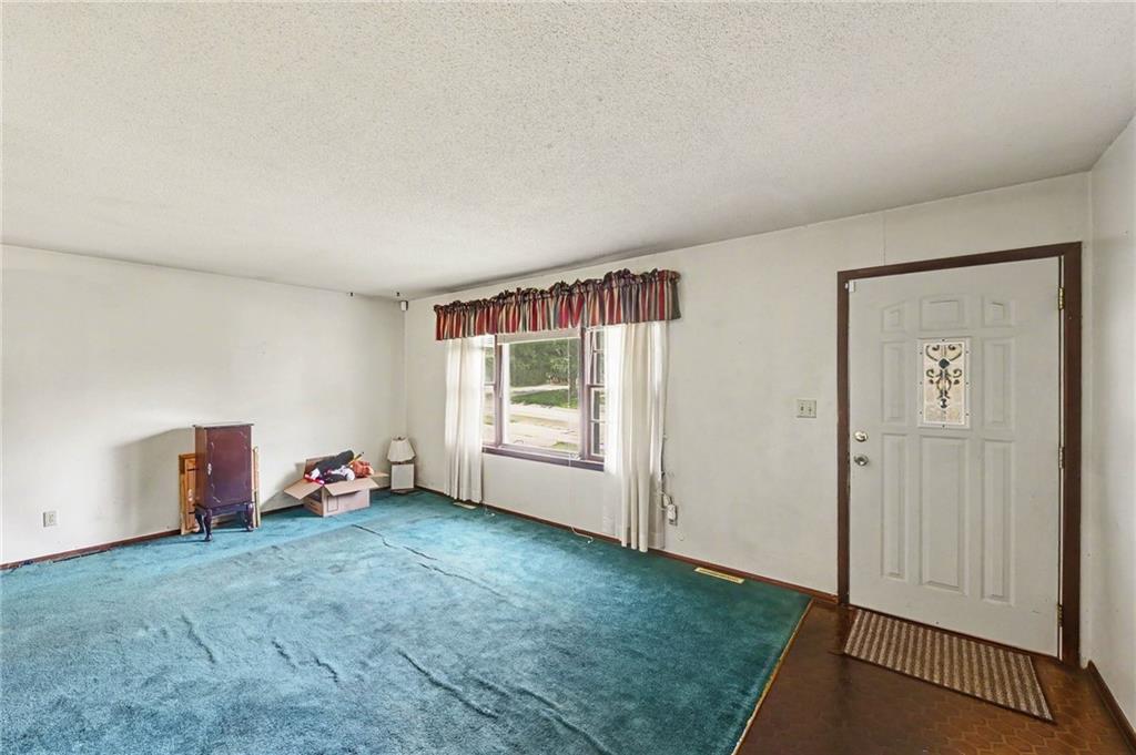 Homes for sale in Grandview, MO | 11906 Fuller Ave, Grandview, MO 64030 | MLS# 2632574