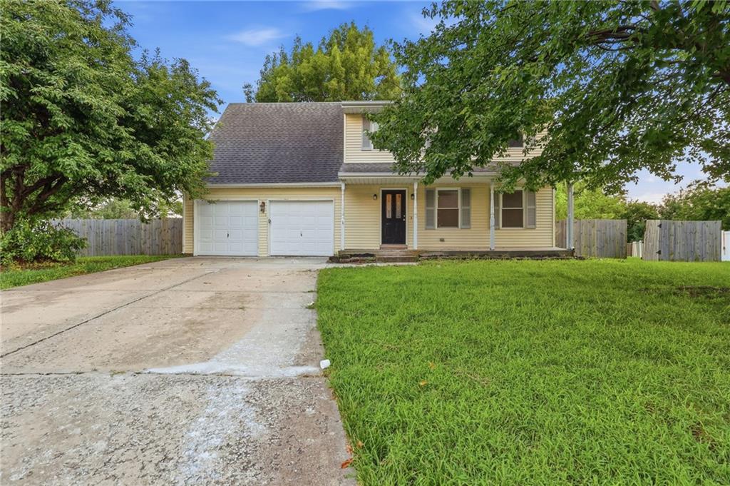 3rd image of 201 N Poplar Dr, Gardner, KS 66030 | MLS# 2632579