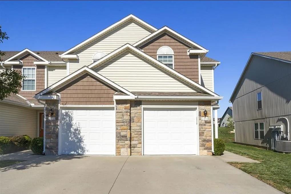 3rd image of 254 Pointe Ln, Raymore, MO 64083 | MLS# 2632580