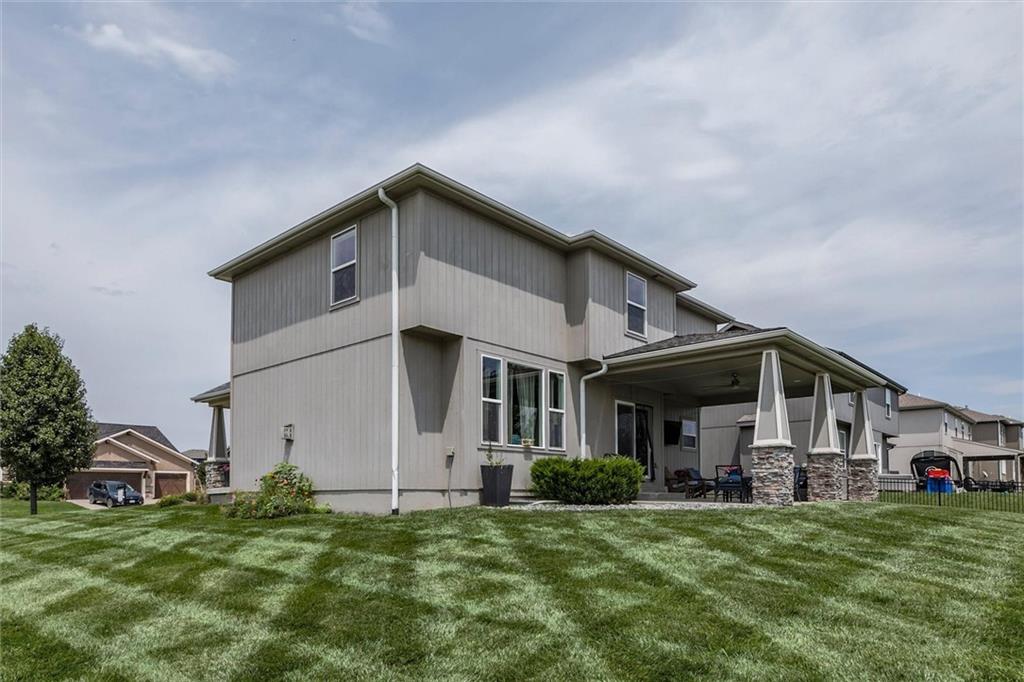 3rd image of 18523 W 193Rd Ter, Spring Hill, KS 66083 | MLS# 2632583