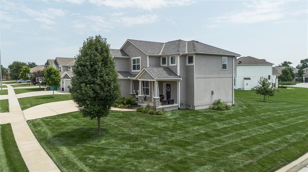 2nd image of 18523 W 193rd Ter, Spring Hill, KS 66083 | MLS# 2632583