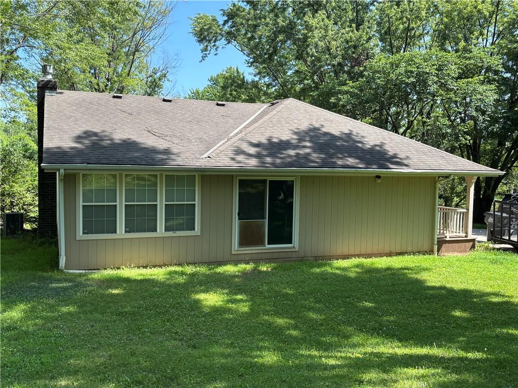 2nd image of 655 Ne Brizendine Rd, Blue Springs, MO 64014 | MLS# 2632588