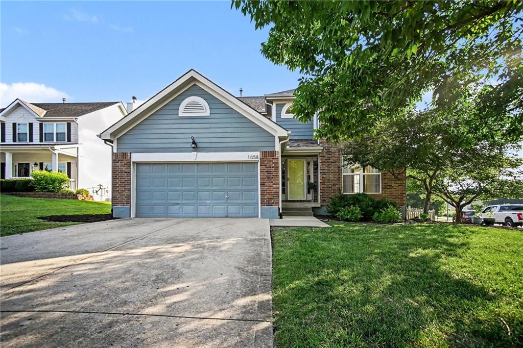 4th image of 1058 Maple Woods Ter, Liberty, MO 64068 | MLS# 2632609