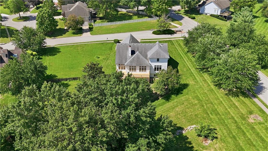 3rd image of 1101 Ne Waterfield Village Dr, Blue Springs, MO 64014 | MLS# 2632617