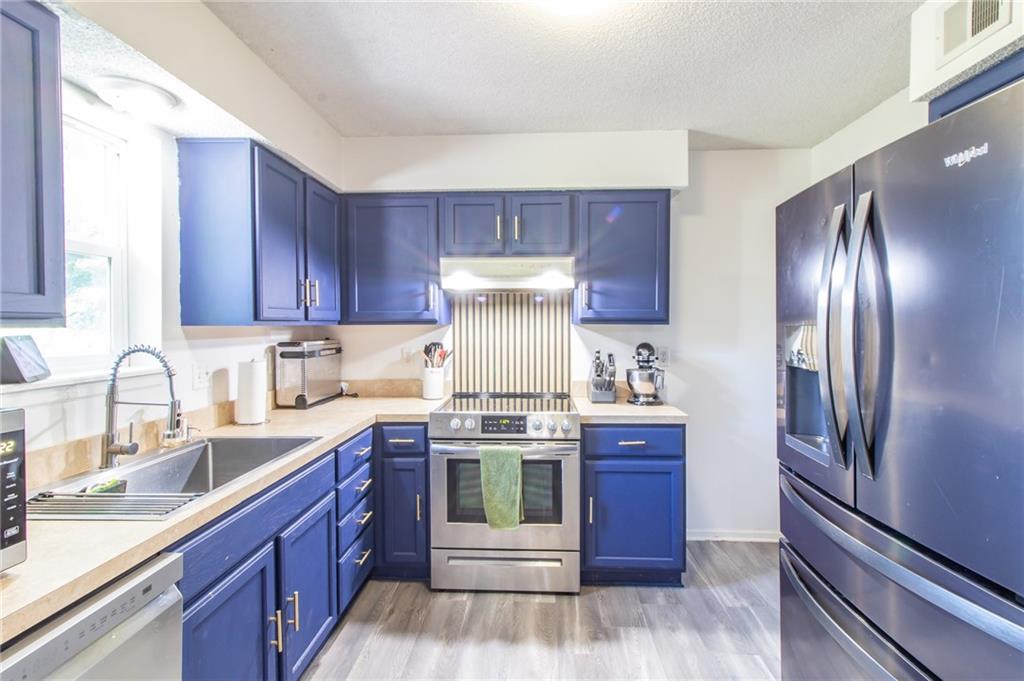 2nd image of 808 Se 19th St, Oak Grove, MO 64075 | MLS# 2632626