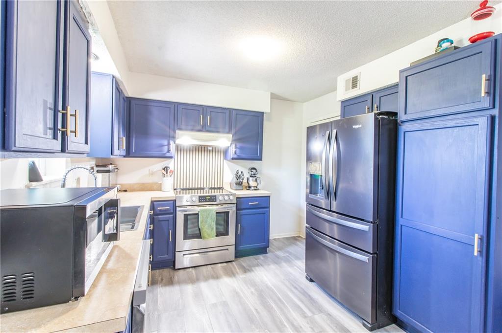 1st image of 808 Se 19th St, Oak Grove, MO 64075 | MLS# 2632626