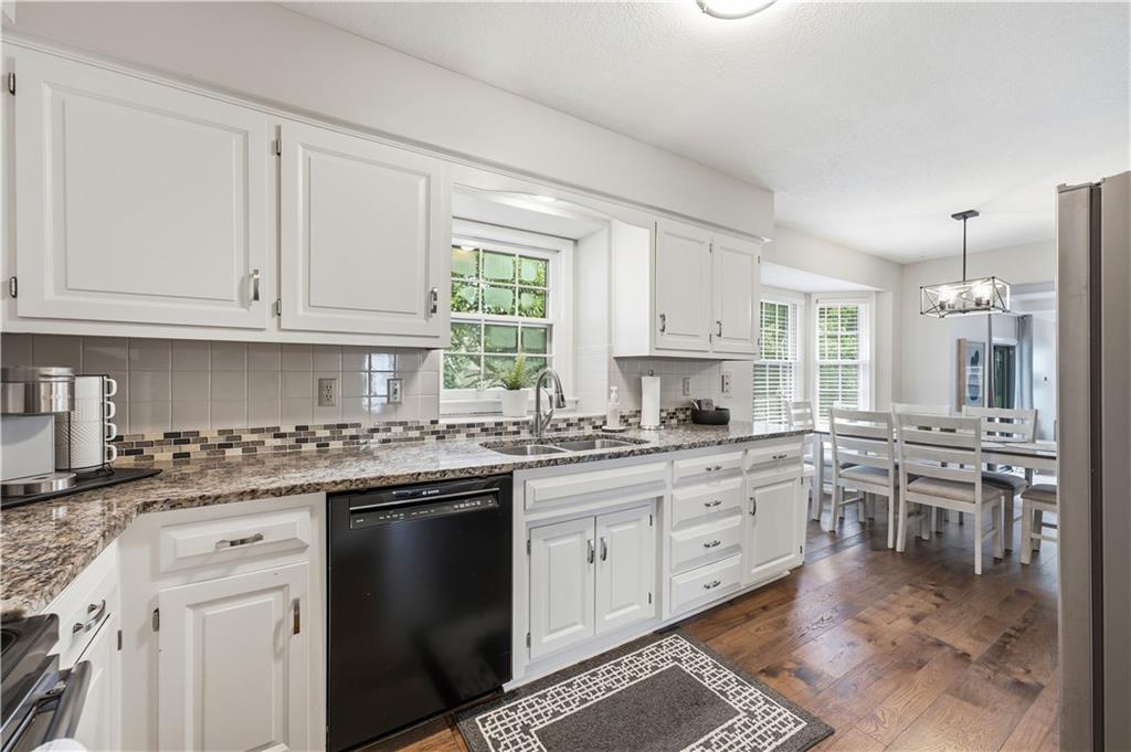 4th image of 11205 Riley St, Overland Park, KS 66210 | MLS# 2632637