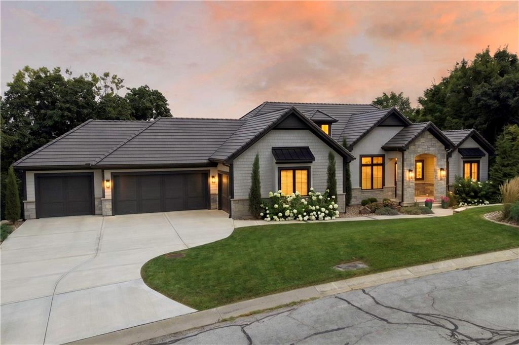 1st image of 4761 Nw Canyon Rd, Lees Summit, MO 64064 | MLS# 2632657