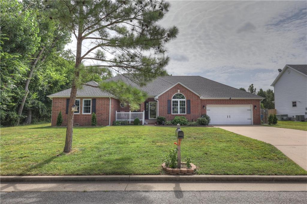 2nd image of 1915 Goetz Blvd, Joplin, MO 64801 | MLS# 2632724