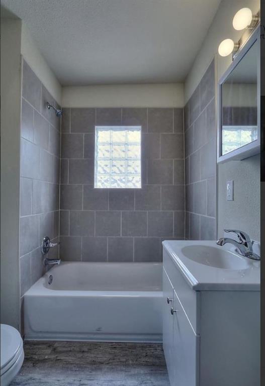 3rd image of 2912 Lockridge St, Kansas City, MO 64128 | MLS# 2632737