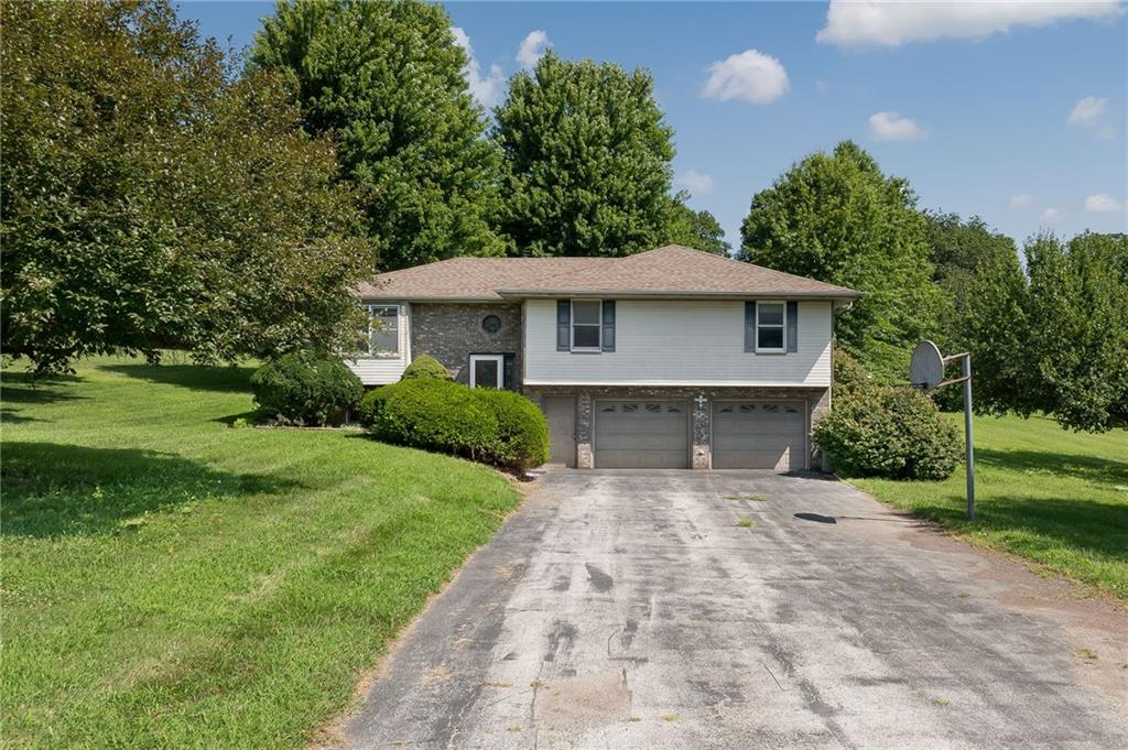 1st image of 5 Se Hilltop Terrace Rd, St Joseph, MO 64507 | MLS# 2632741