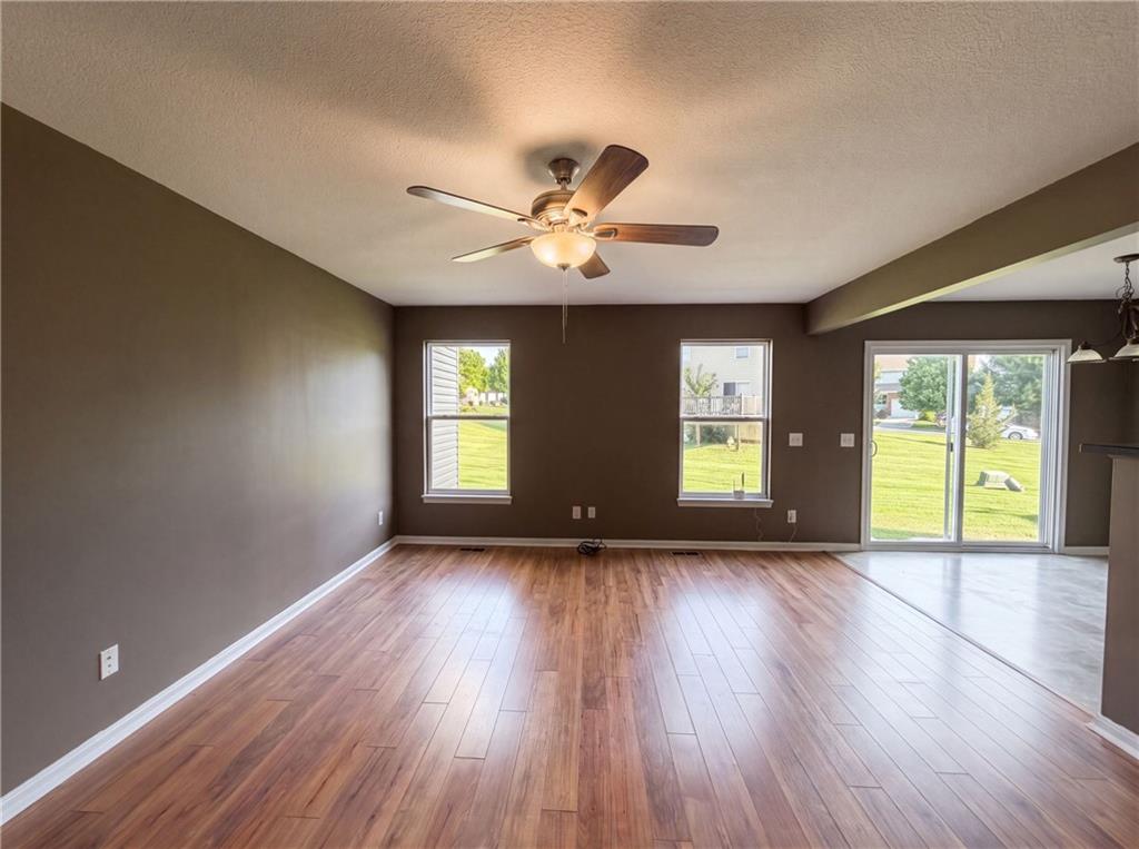 3rd image of 1132 Arborfair Dr, Lee's Summit, MO 64082 | MLS# 2632749