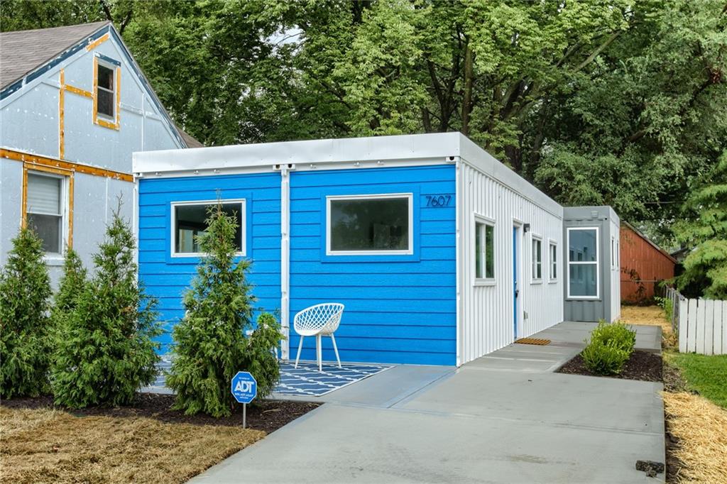 1st image of 7607 Jefferson St, Kansas City, MO 64114 | MLS# 2632765
