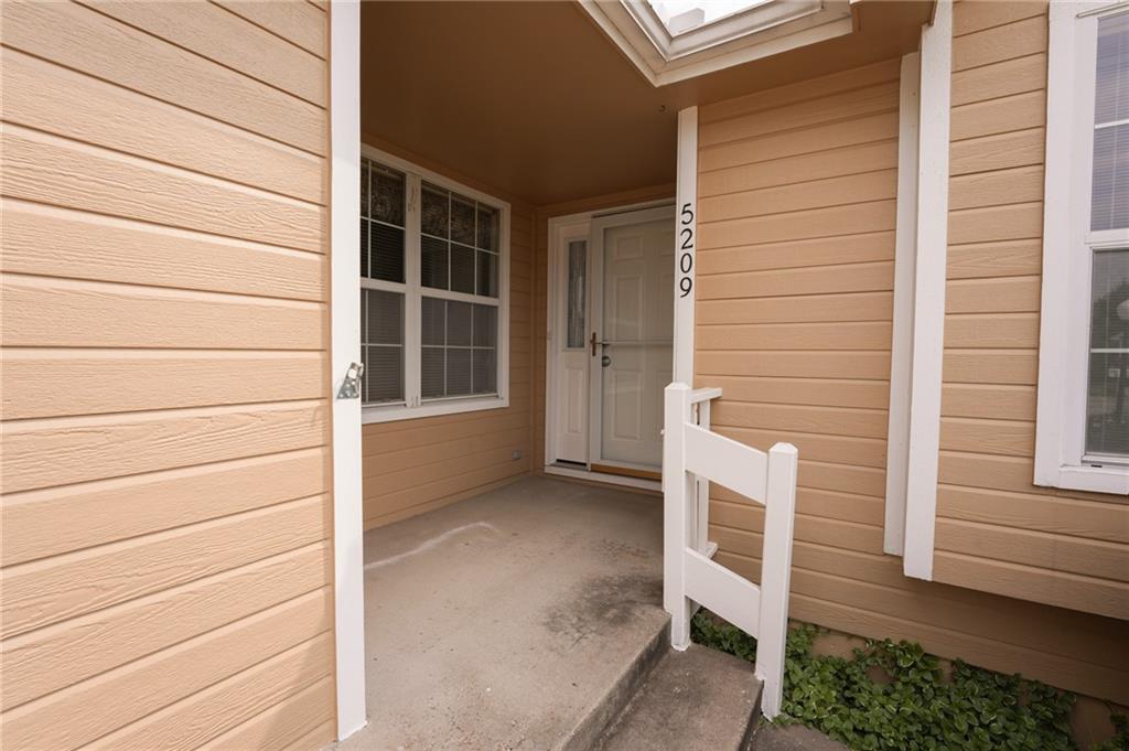 4th image of 5209 S Megan Dr, Independence, MO 64055 | MLS# 2632766