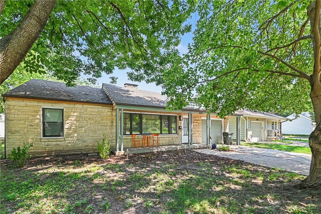 5th image of 2038 Tennessee St, Lawrence, KS 66046 | MLS# 2632770