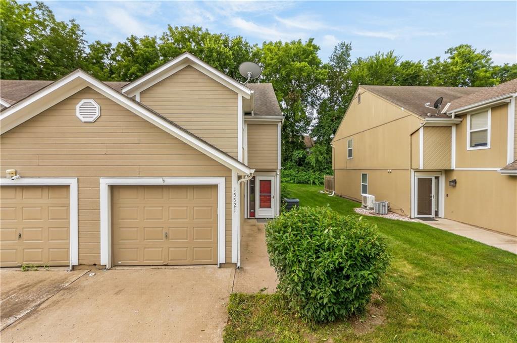 2nd image of 15521 E 48th St, Kansas City, MO 64136 | MLS# 2632790
